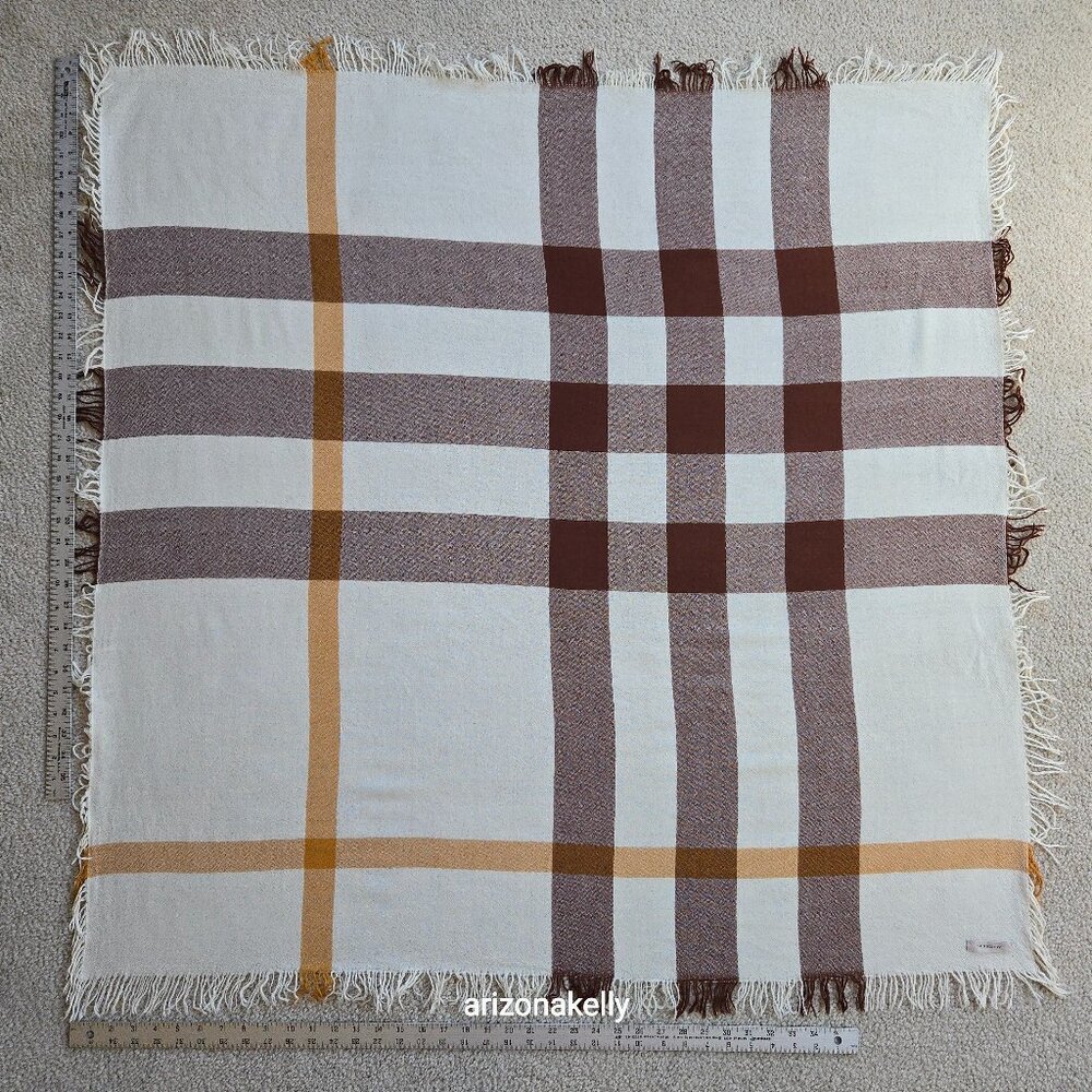 NWOT Burberry Merino Wool Square Scarf with Fringe Tan Brown & Cream - Picture 5 of 14